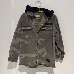 Zara kids Camo hoodie Jacket size 7